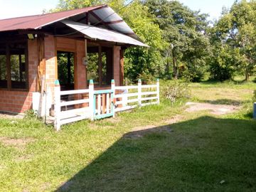 Se Vende Finca con  8.8 Hectáreas con Producción de Cacao y Piscinas  para peces  en Loreto Provincia de Orellana