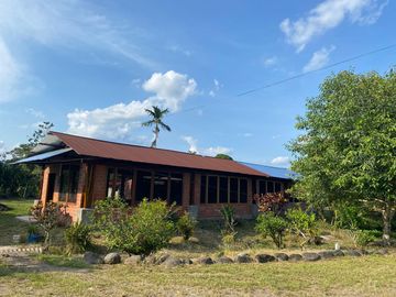 Se Vende Finca con  8.8 Hectáreas con Producción de Cacao y Piscinas  para peces  en Loreto Provincia de Orellana