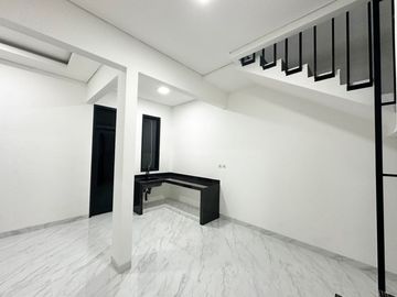 Jual Rumah 2 Lantai Dekat Bandara Udara Pondok Cabe