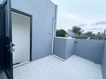 Jual Rumah 2 Lantai Dekat Bandara Udara Pondok Cabe