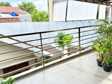 Rumah Mewah di Condongcatur dekat Pakuwon Mall