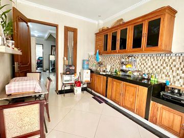 Rumah Mewah di Condongcatur dekat Pakuwon Mall