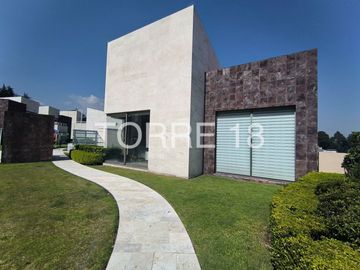 CASA EN CONDOMINIO EN VENTA LOMAS COUNTRY CLUB