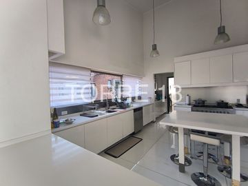 CASA EN CONDOMINIO EN VENTA LOMAS COUNTRY CLUB