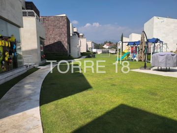 CASA EN CONDOMINIO EN VENTA LOMAS COUNTRY CLUB