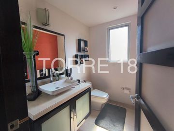 DEPARTAMENTO EN VENTA, Lomas Country Club
