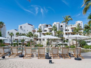 Condo de dos pisos en venta, en comunidad cerrada, Fonatur Golf, San José del Cabo