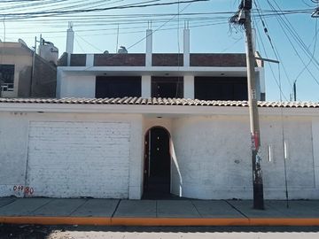 SE VENDE CASA DE 210 M2 - CERCADO DE ICA