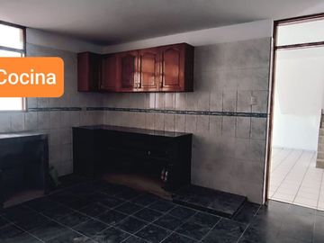 SE VENDE CASA DE 210 M2 - CERCADO DE ICA