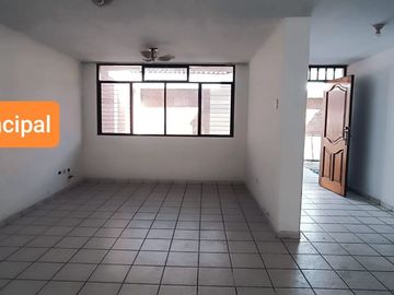 SE VENDE CASA DE 210 M2 - CERCADO DE ICA