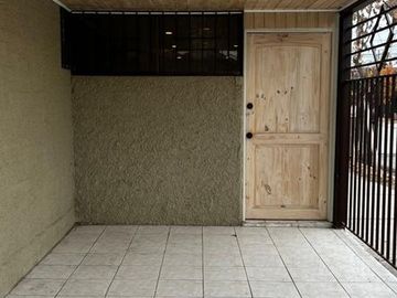 Vendo hermosa casa Maipú, pasaje Puerto Velero 190, Villa El Arayán II