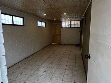 Vendo hermosa casa Maipú, pasaje Puerto Velero 190, Villa El Arayán II