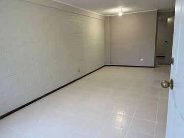 Vendo hermosa casa Maipú, pasaje Puerto Velero 190, Villa El Arayán II