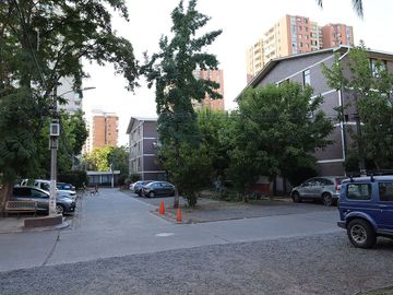 VENTA DEPARTAMENTO MACUL 2300, 3D/2B,