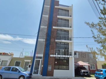 DEPARTAMENTO DE ESTRENO Y FRENTE A PARQUE DENTRO DE CONDOMINIO SOL DE PIMENTEL