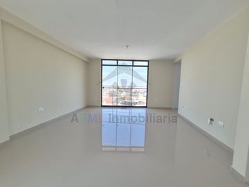 DEPARTAMENTO DE ESTRENO Y FRENTE A PARQUE DENTRO DE CONDOMINIO SOL DE PIMENTEL