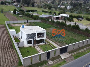 Casa de Venta en Latacunga