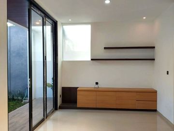 Rumah Keren Proses Bangun dekat Sheraton Mustika Maguwoharjo