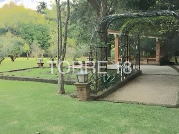 CASA DE CAMPO EN VENTA, TEPOZTLAN