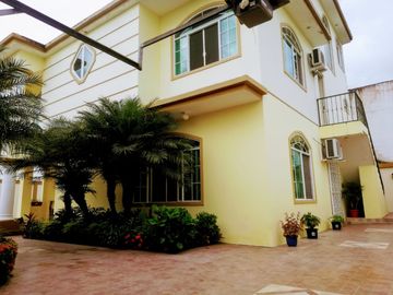 Casa en venta de 6 Dormitorios en la Playa de Tonsupa