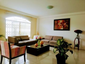 Casa en venta de 6 Dormitorios en la Playa de Tonsupa