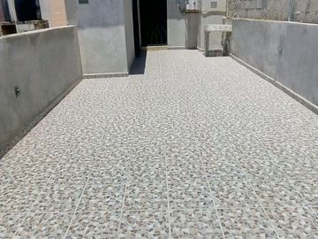 EXCELENTE PROPIEDAD 3 PISOS