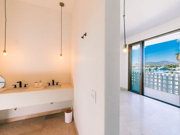 Departamento nuevo 4 habitaciones vistas a la Marina de Puerto Los Cabos