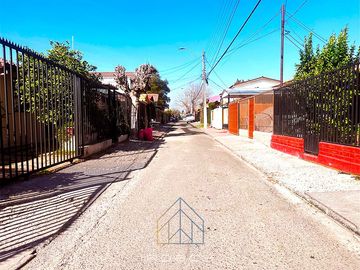 Cómoda casa 3 Dormitorios Barrio Consolidado
