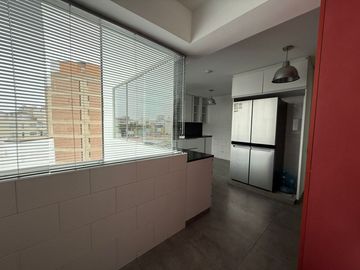 Vendo impecable duplex en el corazon turistico de MIraflores