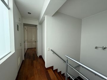 Vendo impecable duplex en el corazon turistico de MIraflores