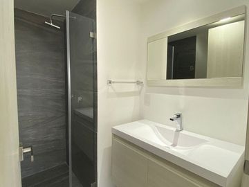 DEPARTAMENTO EN VENTA EN AURA PUNTA ESMERALDA 3 RECS, 3 BAÑOS, ALBERCA, GYM