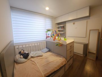 Se Vende Departamento de 2 Dormitorios  en el Sector de la Embajada Norteamericana ,Solca