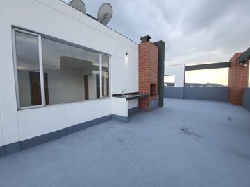 Se Vende Departamento de 2 Dormitorios  en el Sector de la Embajada Norteamericana ,Solca