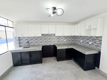 🔥🔥OCASION  VENDO DUPLEX  CERCA DE LA UNIVERSIDAD SAN MARCOS Y CATOLICA🔥🔥 🏘️🔥🔥