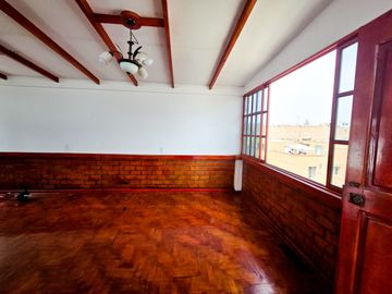 🔥🔥OCASION  VENDO DUPLEX  CERCA DE LA UNIVERSIDAD SAN MARCOS Y CATOLICA🔥🔥 🏘️🔥🔥