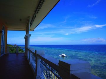Waterfront Penthouse, 3 BR, 97 sqm, with Jacuzzi Bedroom