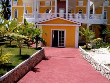 Waterfront Penthouse, 3 BR, 97 sqm, with Jacuzzi Bedroom