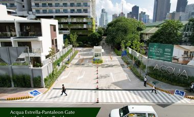 Studio Condominium For Sale In The Hotel Residences at Acqua