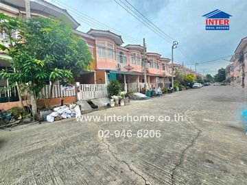 2-storey townhouse, 18 sq m, P.K. Garden Village, Pracha Uthit 90, Pracha Uthit Soi 90, Kanchanaphisek Road, Phra Samut Chedi, Samut Prakan