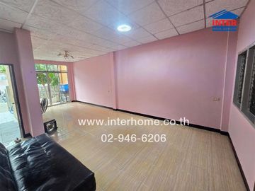 2-storey townhouse, 18 sq m, P.K. Garden Village, Pracha Uthit 90, Pracha Uthit Soi 90, Kanchanaphisek Road, Phra Samut Chedi, Samut Prakan