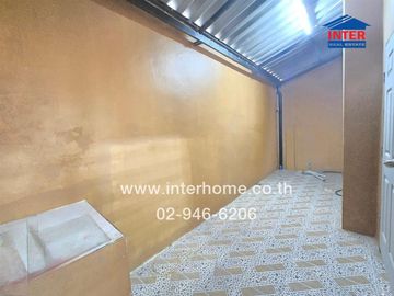 2-storey townhouse, 18 sq m, P.K. Garden Village, Pracha Uthit 90, Pracha Uthit Soi 90, Kanchanaphisek Road, Phra Samut Chedi, Samut Prakan