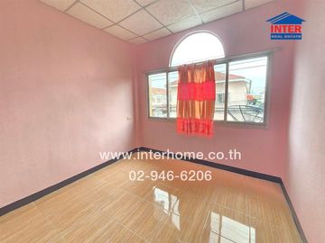 2-storey townhouse, 18 sq m, P.K. Garden Village, Pracha Uthit 90, Pracha Uthit Soi 90, Kanchanaphisek Road, Phra Samut Chedi, Samut Prakan