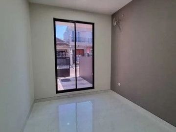 DIJUAL RUMAH Manyar Kertoadi Sby
