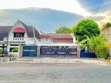 Dijual Rumah Komersil Jalan Imam Bonjol tengah kota