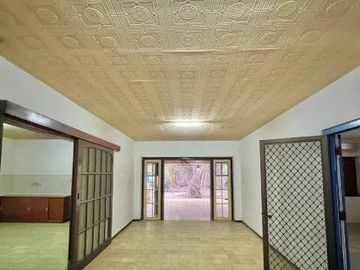 Dijual Rumah Komersil Jalan Imam Bonjol tengah kota