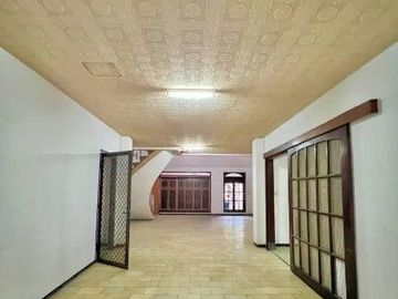 Dijual Rumah Komersil Jalan Imam Bonjol tengah kota