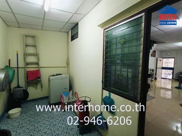 2-storey townhouse, 18.9 sq.w., Niraville Village, Ekachai-Pho Chai, near Suan Chong Sathit, Ekachai Road, Khlong Si Wa Taklom Road, Krathum Baen, Sam