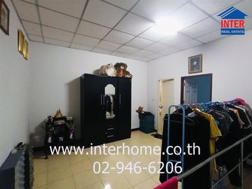 2-storey townhouse, 18.9 sq.w., Niraville Village, Ekachai-Pho Chai, near Suan Chong Sathit, Ekachai Road, Khlong Si Wa Taklom Road, Krathum Baen, Sam