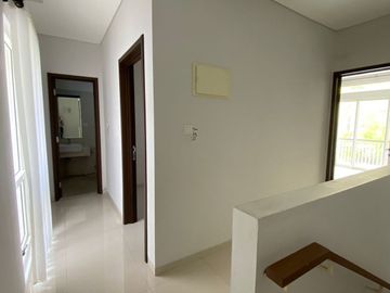 Rumah Disewakan di Serenia Hills, Lebak Bulus, Siap Huni