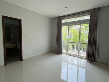 Rumah Disewakan di Serenia Hills, Lebak Bulus, Siap Huni